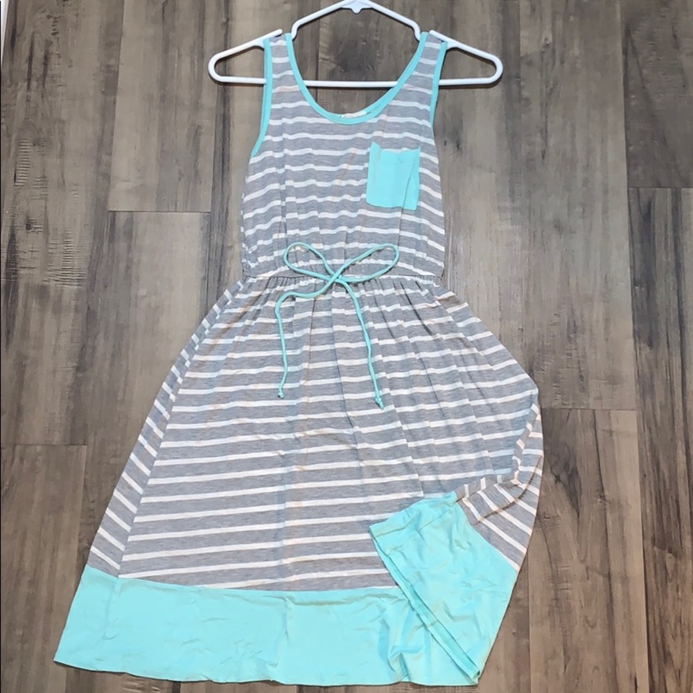 Grey, white and teal sleeveless dress!